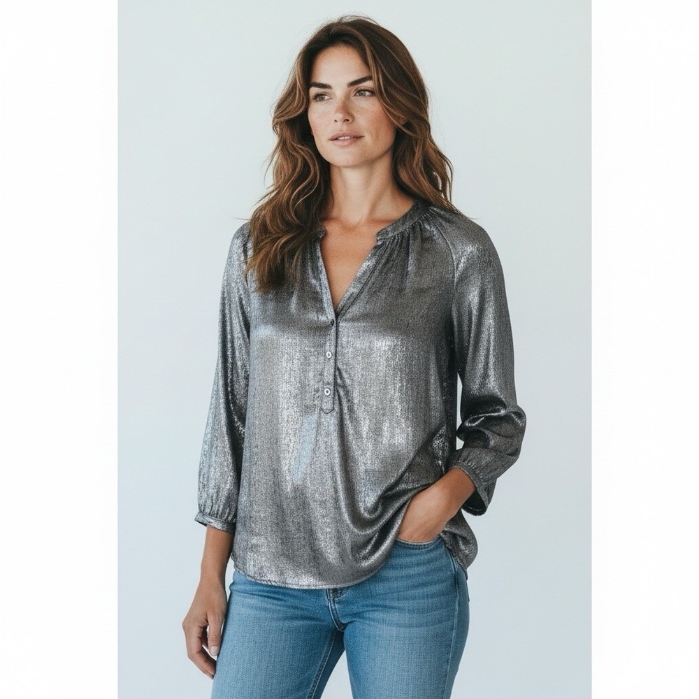 XIRENA Women's S Farrah Popover Blouse Metallic Silver EUC‎